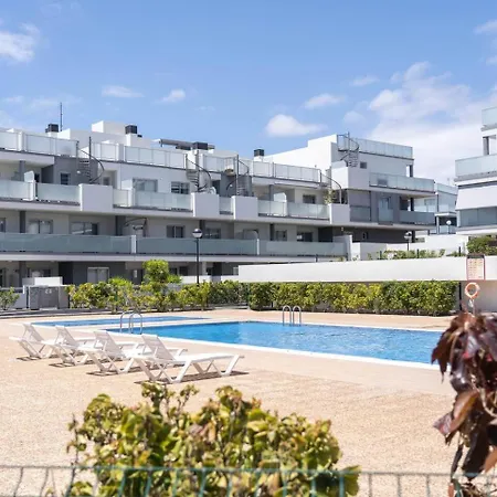 2 Bedrooms By The Ocean With Pool & Backyard Lägenhet Granadilla De Abona