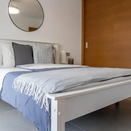 2 Bedrooms By The Ocean With Pool & Backyard * Granadilla De Abona