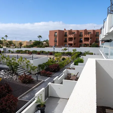 2 Bedrooms By The Ocean With Pool & Backyard * Granadilla De Abona