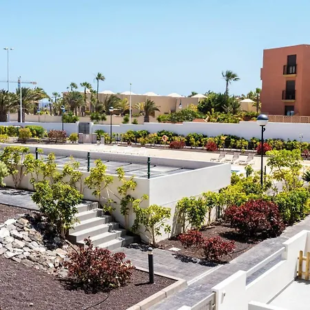 2 Bedrooms By The Ocean With Pool & Backyard דירה גרנדילה דה אבונה